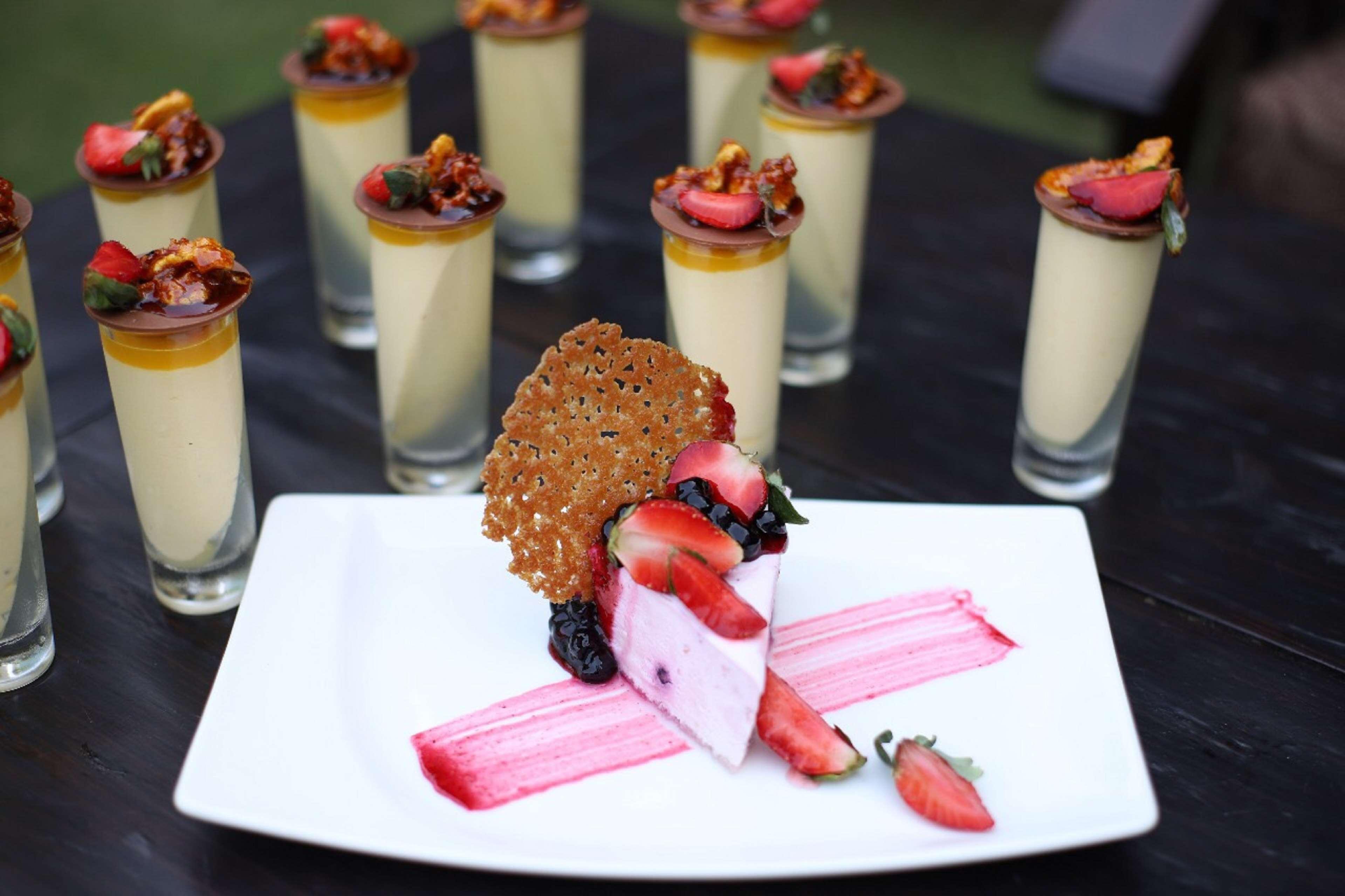 Hilton Mumbai International Airport Hotel Εξωτερικό φωτογραφία A dessert prepared by the Culinary Institute of Virginia